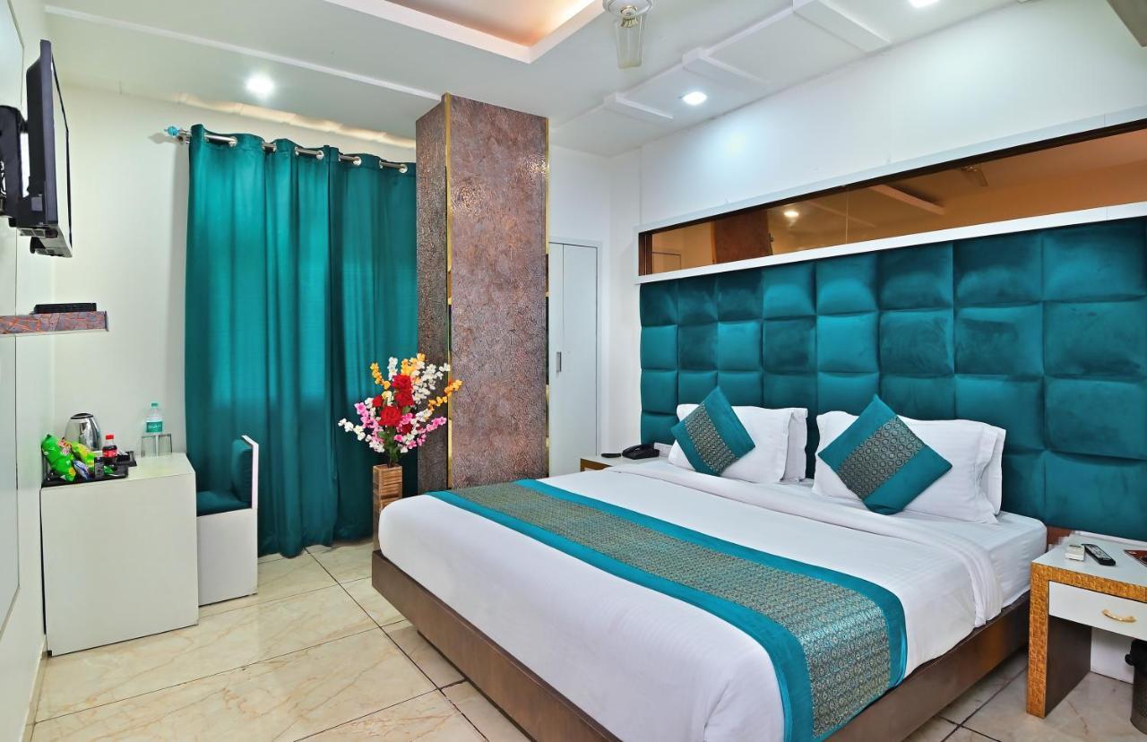 Hotel Bella Vista- Нью-Дели Экстерьер фото